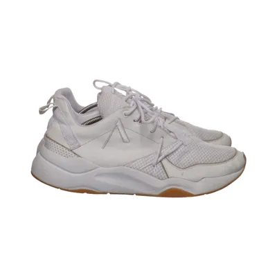 Trainers (White) from Arkk