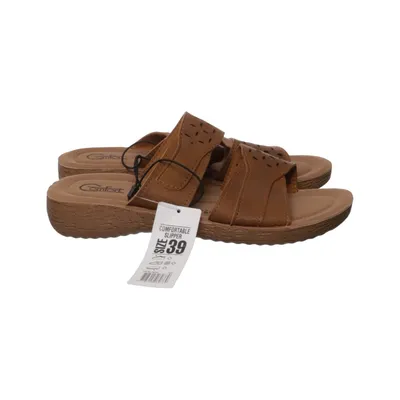 Sandals (Brown) from Comfort