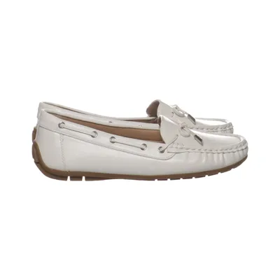 Mocassins (Blanc) de Alyssa Cuir