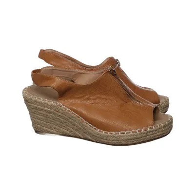 Wedges (Brown) from Linea Loresi