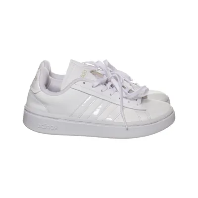 Sneakers (Grand Court) från Adidas