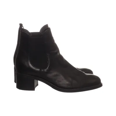 Chelsea boots (Black) from Pat Calvin
