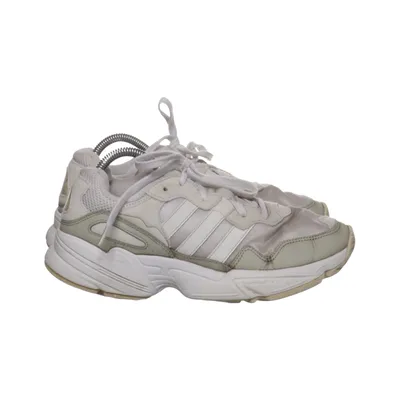 Träningsskor (EE3682) från Adidas