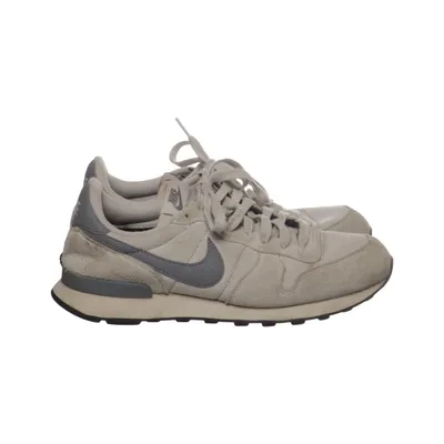 Trainers (828407-009) from Nike