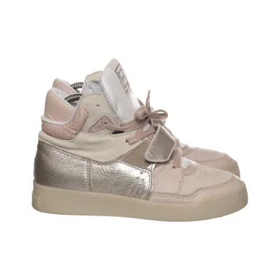Sneakers (Pink, Gold, White) from Mjus