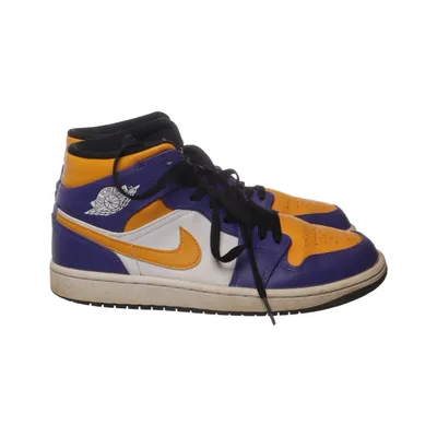 Basketbal schoenen (Air Jordan 1 Mid) van Nike