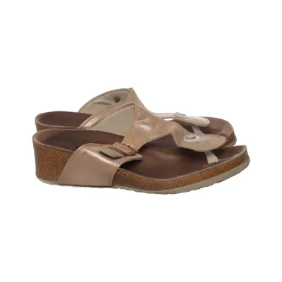 Flip-flops (Gold) from Refresh