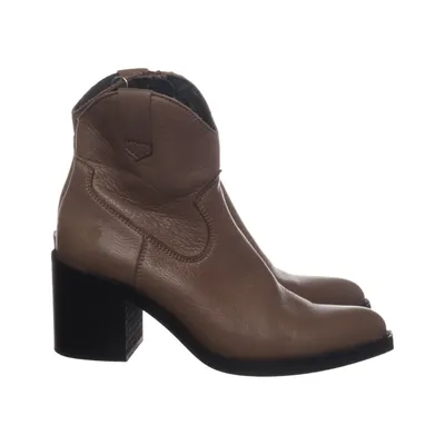 Ankle boots (Brown) from Apple of Eden