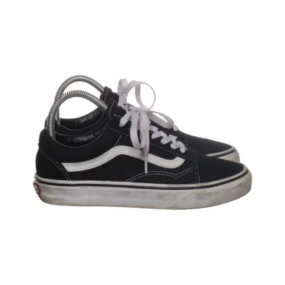 Sneakers (Black, White) from Vans