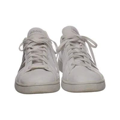 Sneakers (EE7874) från Adidas Skinnimitation