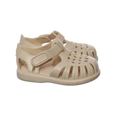 Sandals (Beige) from Igor Polyurethane