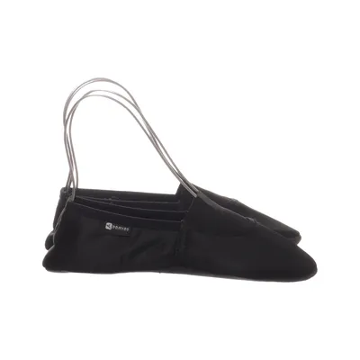 Ballet shoes (Black) from Decathlon