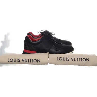 Sneakers (Run Away ) van Louis Vuitton