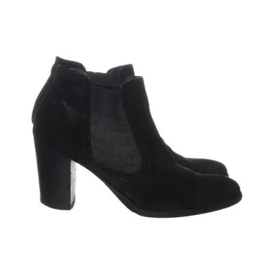 Heeled boots (Black) from Vera Gomma