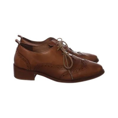 Brogues (Brown) from Kiomi