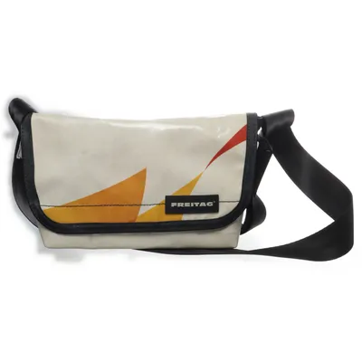 新品 Freitag Denver F53 デンバー DENVER 折財布 シルバーカラー SM（2023/01/15買取