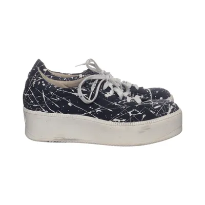 Chaussures en toile (Noir, Blanc) de Sweet Lemon