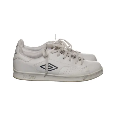 Sneakers (White) from Umbro