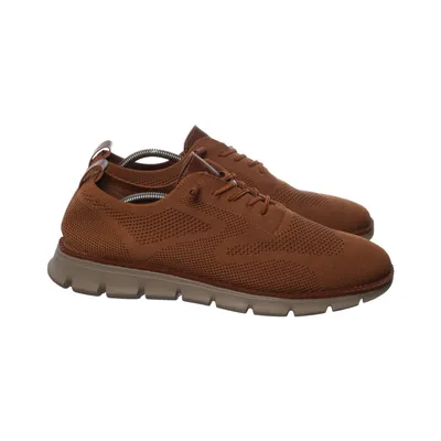 Trainers (Brown) from Breeze