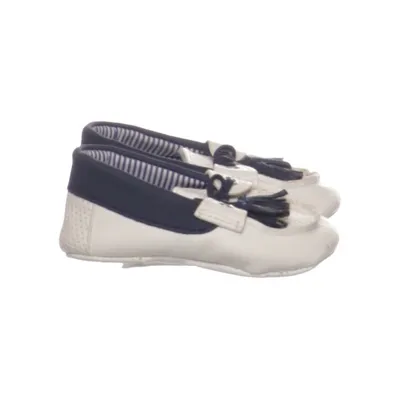 Baby booties (White, Blue) from Mayoral Newborn