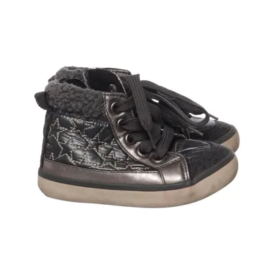 Laced boots (Gray, Black) from Young Dimension