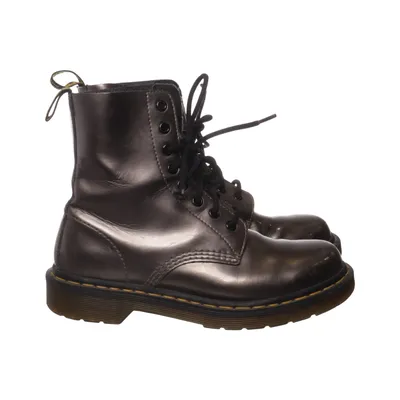 Bottes à lacets (1460) de Dr. Martens