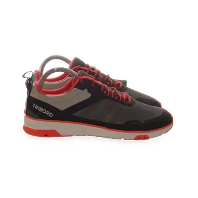 Trainers (Gray, Black, Red) from Tribord