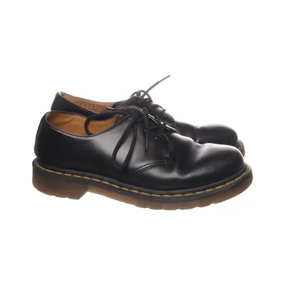 Derbyskor (Svart) från Dr. Martens