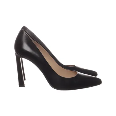 Pumper (Sort) fra Stuart Weitzman