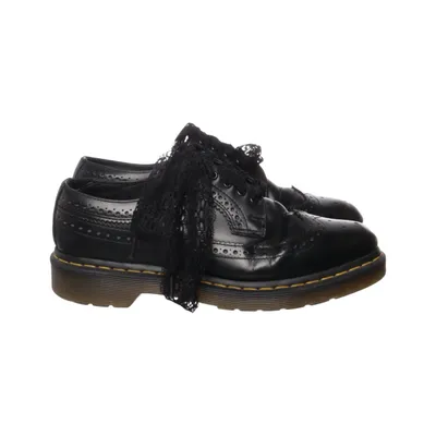 Brogues (3989) from Dr. Martens
