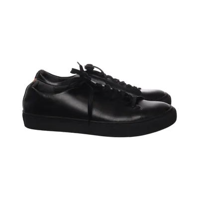 Sneakers (Less) from Sneaky Steve Leather