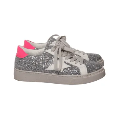 Sneakers (Silver, White, Pink) from Findlay