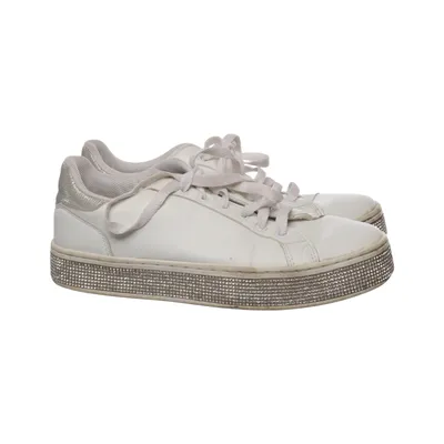 Sneakers (White) from Clo
