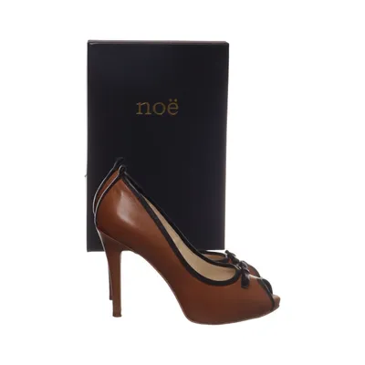 High heels (Brown, Black) from Noë
