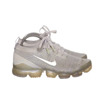 Trainers (Gray) from Nike