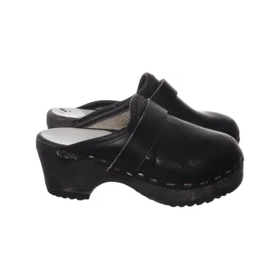 Clogs (Black) from Vollsjö