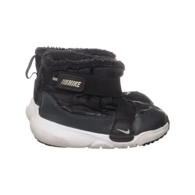 Boots (Black) from Nike