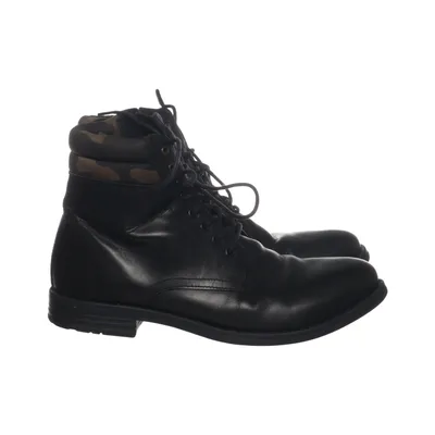 Laced boots (Retro classic Military Boots) from Qed London