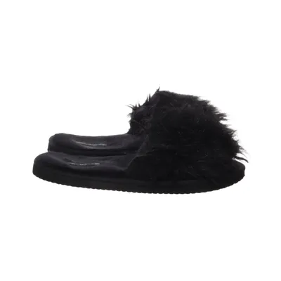 Slippers (Black) from Flip Flop