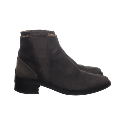 Chelsea Boots (Grau) von Royal Republiq Wildleder