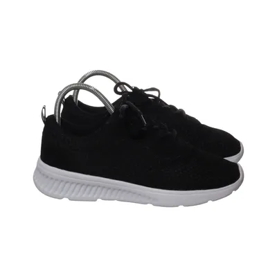 Trainers (Black, White) from Vty