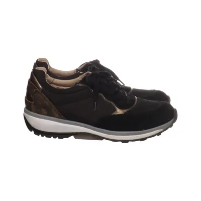 Sneakers (Black) from Xsensible