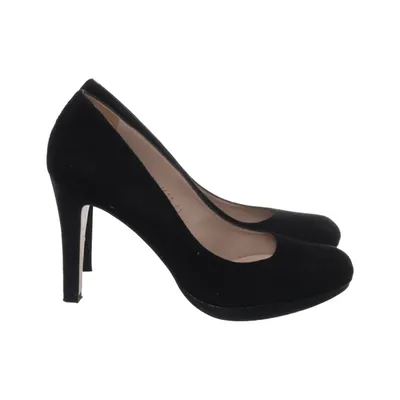 Pumps (Black) from Lodi