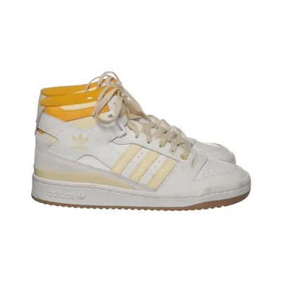 Basketball shoes (White, Yellow) from Adidas
