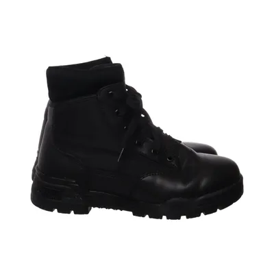 Work footwear (Classic Mid) from Magnum Leather