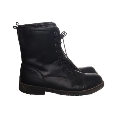 Laced boots (Black) from Dune