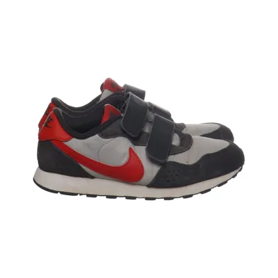 Baskets (Gris, Rouge, Blanc) de Nike