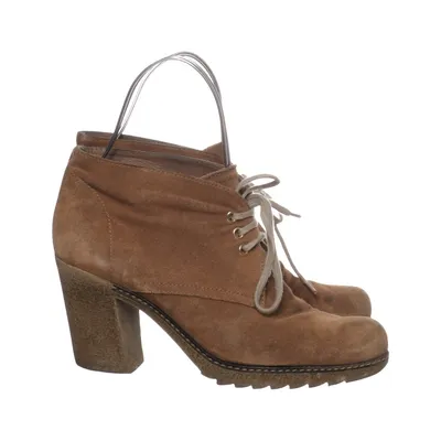Laarzen met hak (Beige) van Gadea