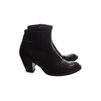 Bottes à talons (Noir) de Lazamani