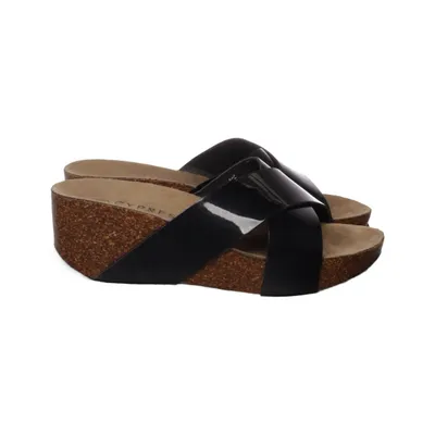 Wedges (Black) from Cypres
